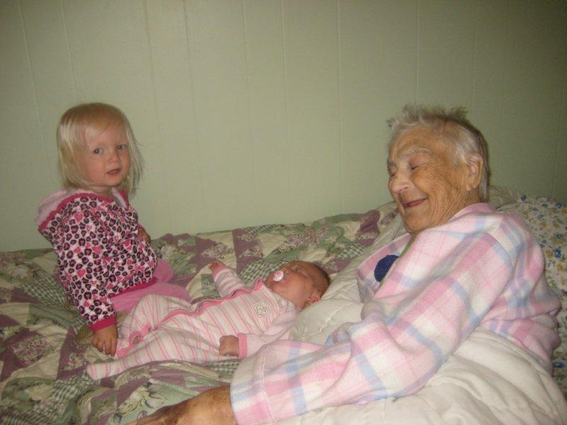 enola, deandra & great gramma 6-15-2011 007